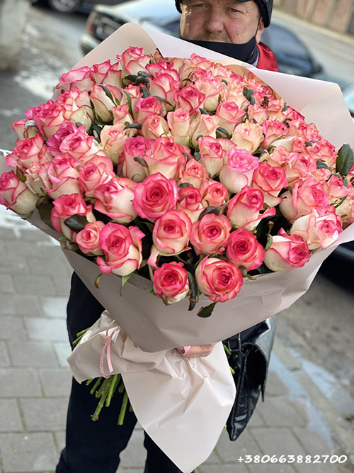 101 розовая роза Джумилия фото доставки