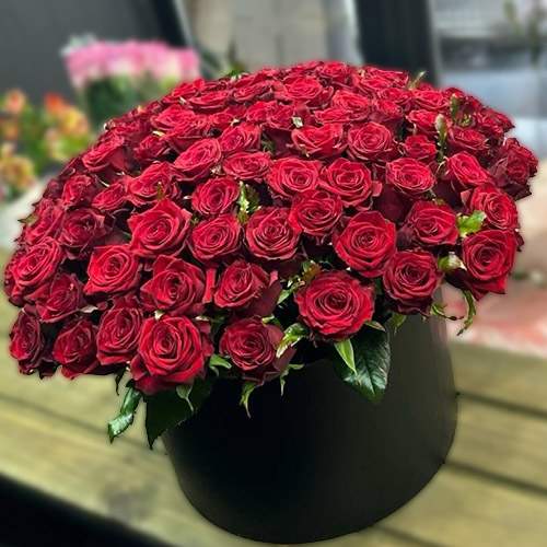 фото товара 101 роза в коробке